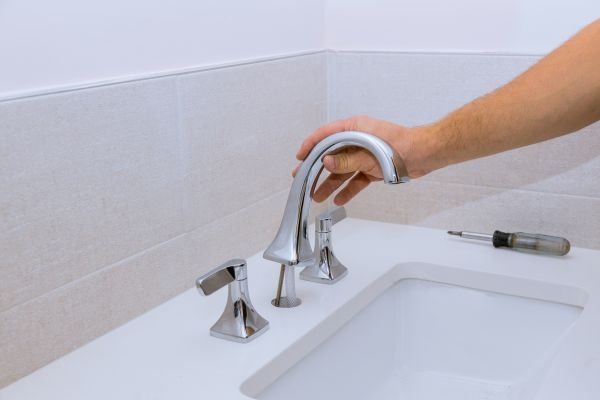 Cost of Bathroom Faucet Repair in Glendale