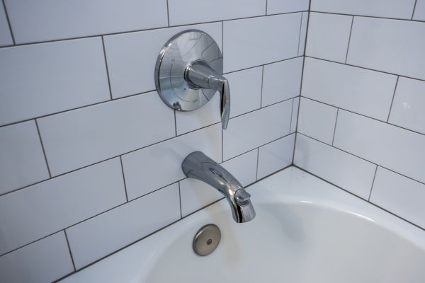 Tub Spout Replacement in Glendale