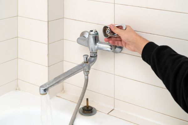 Cost of Shower Handle Repair in Glendale