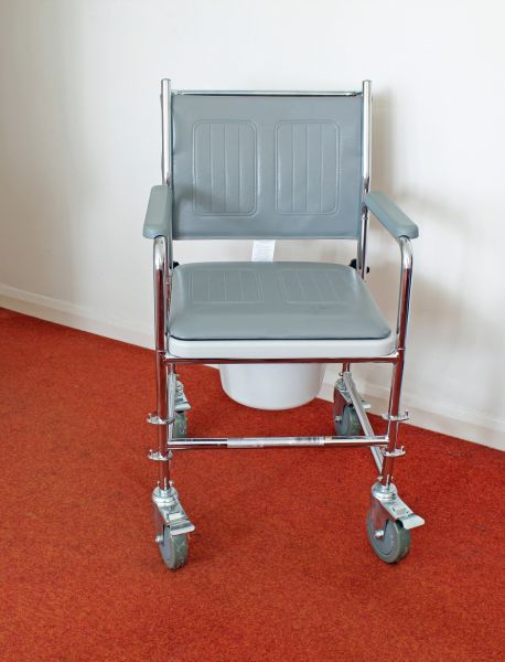 Cost of Commode Replacement in Glendale